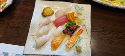 Namganghoechobap (남강회초밥) 2