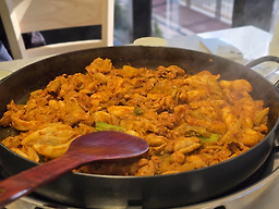 Chuncheoncheolpandakgalbi 3