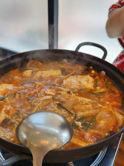 Dukongisondubu (두콩이손두부) 2