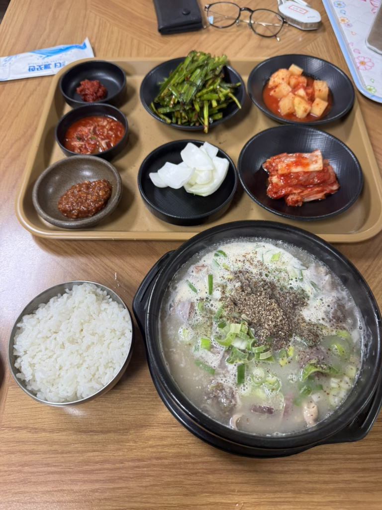 Sindangdongsikdang (신당동식당) 2