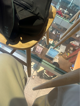 완포티숍 홍대본점 사진 2