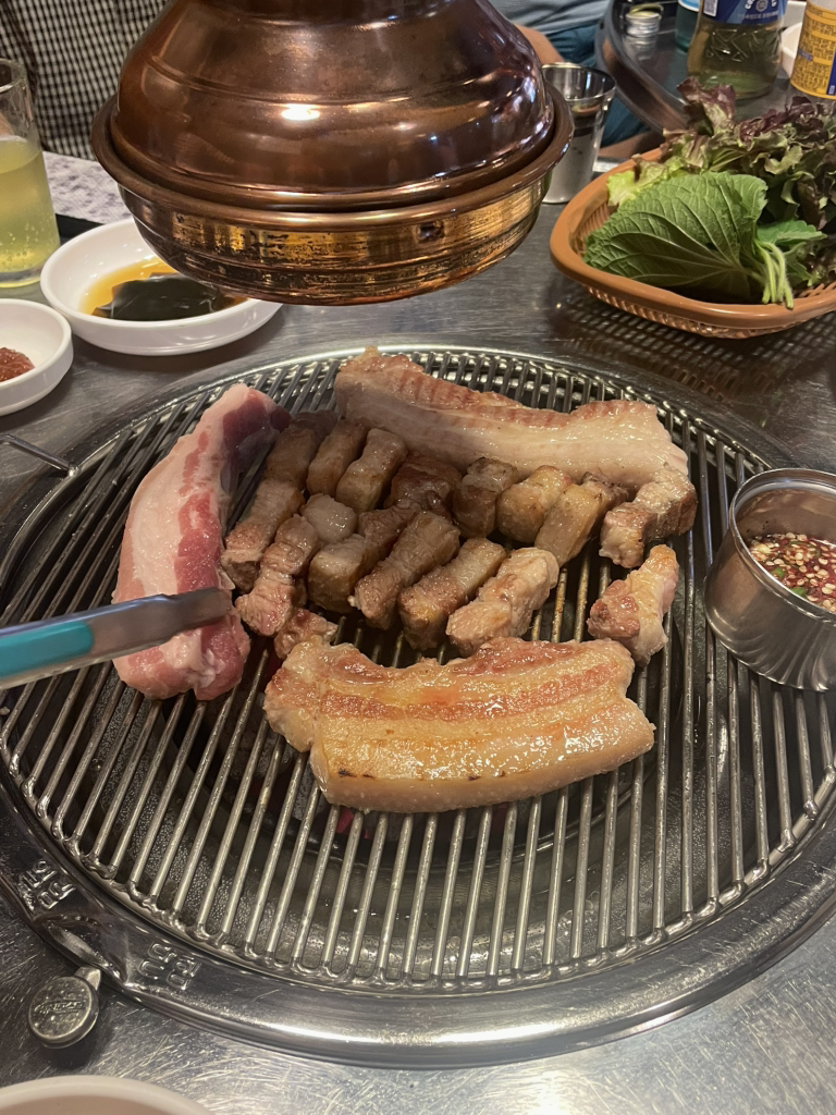 Wonjokkorichineundwaeji (원조꼬리치는돼지) 1