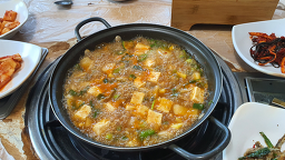 Hapcheonhohanusutbulgalbi (합천호한우숯불갈비) 1