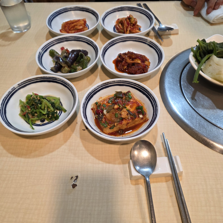 Songwolhanusutbulgalbi (송월한우숯불갈비) 2