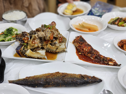 사거리공룡식당 4