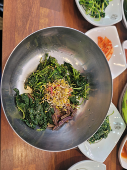 Sancheongyakchosikdang (산청약초식당) 1