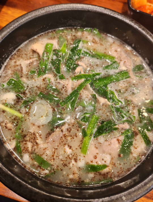 동감 탑동순대국 대표 사진