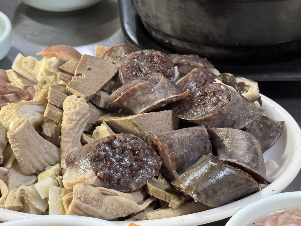 Jungwonsundae (중원순대) 1