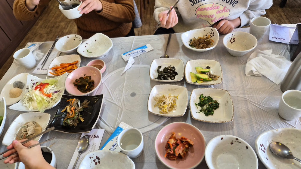 미륵산돌담 2