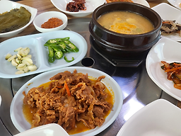 Altteuljinmieumsikjeom (알뜰진미음식점) 2