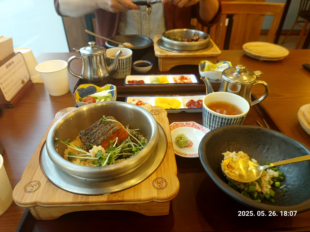Damsot cheongryangriyeokjeom (담솥 청량리역점) 2