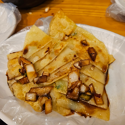 Gyodonghalmaebindaetteok (교동할매빈대떡) 3