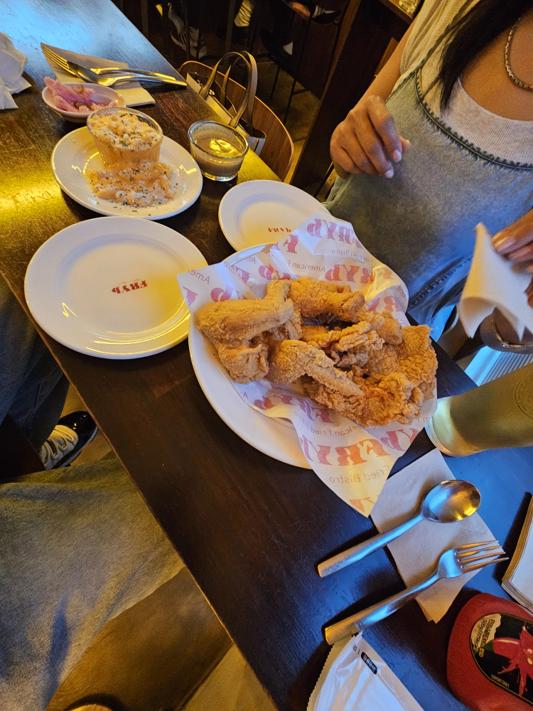 프라이비 대표 사진