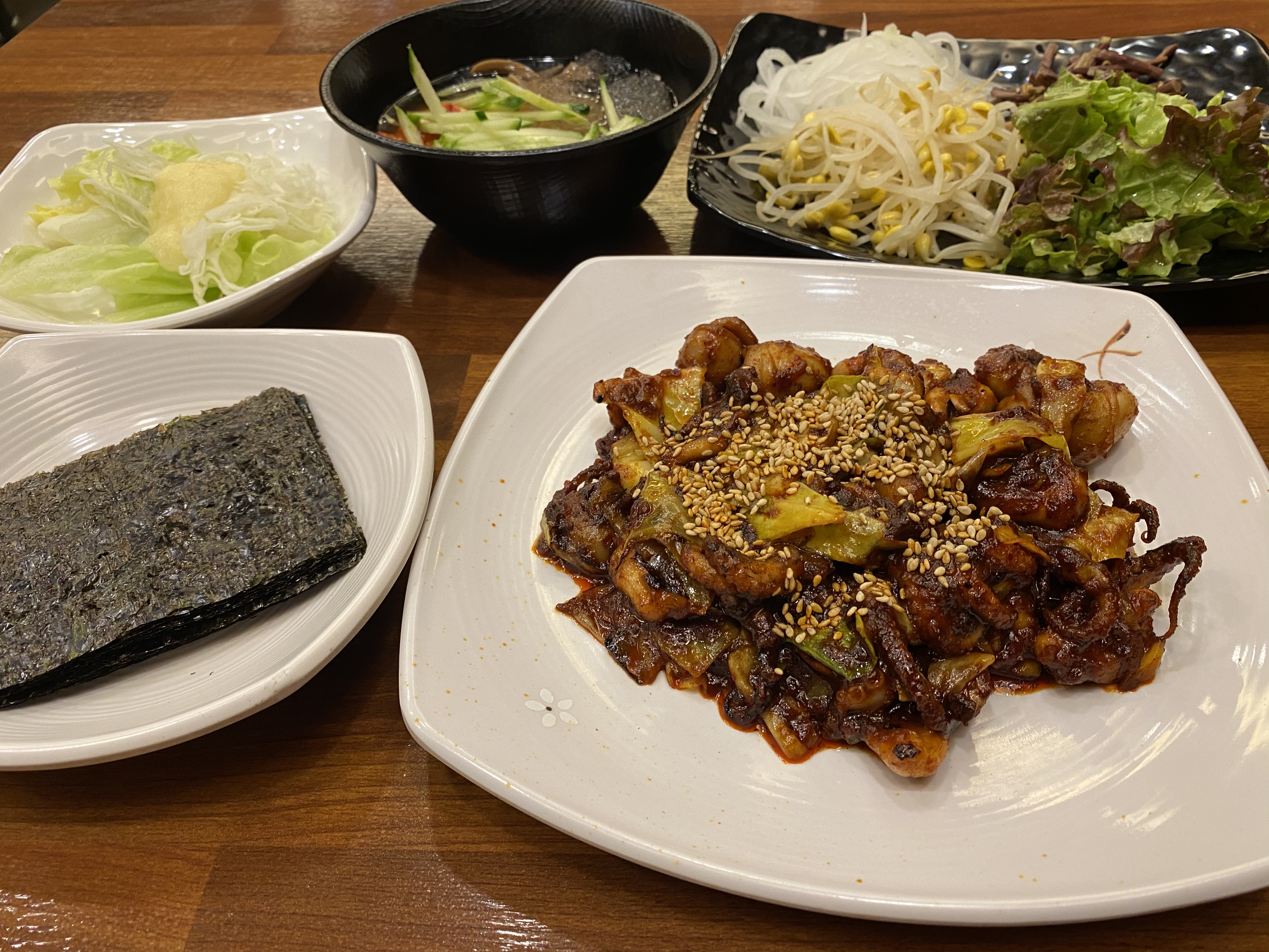 Yangjugolsinjjukku (양주골신쭈꾸) 1