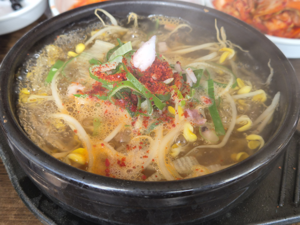 Jeonjukongnamulgukbap (전주콩나물국밥) 3