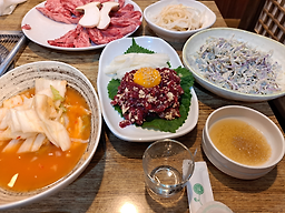 Changposaenggogigalbisal (창포생고기갈비살) 1