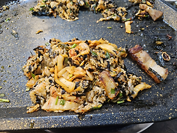 Gimganesamgyeopsal (김가네삼겹살) 3