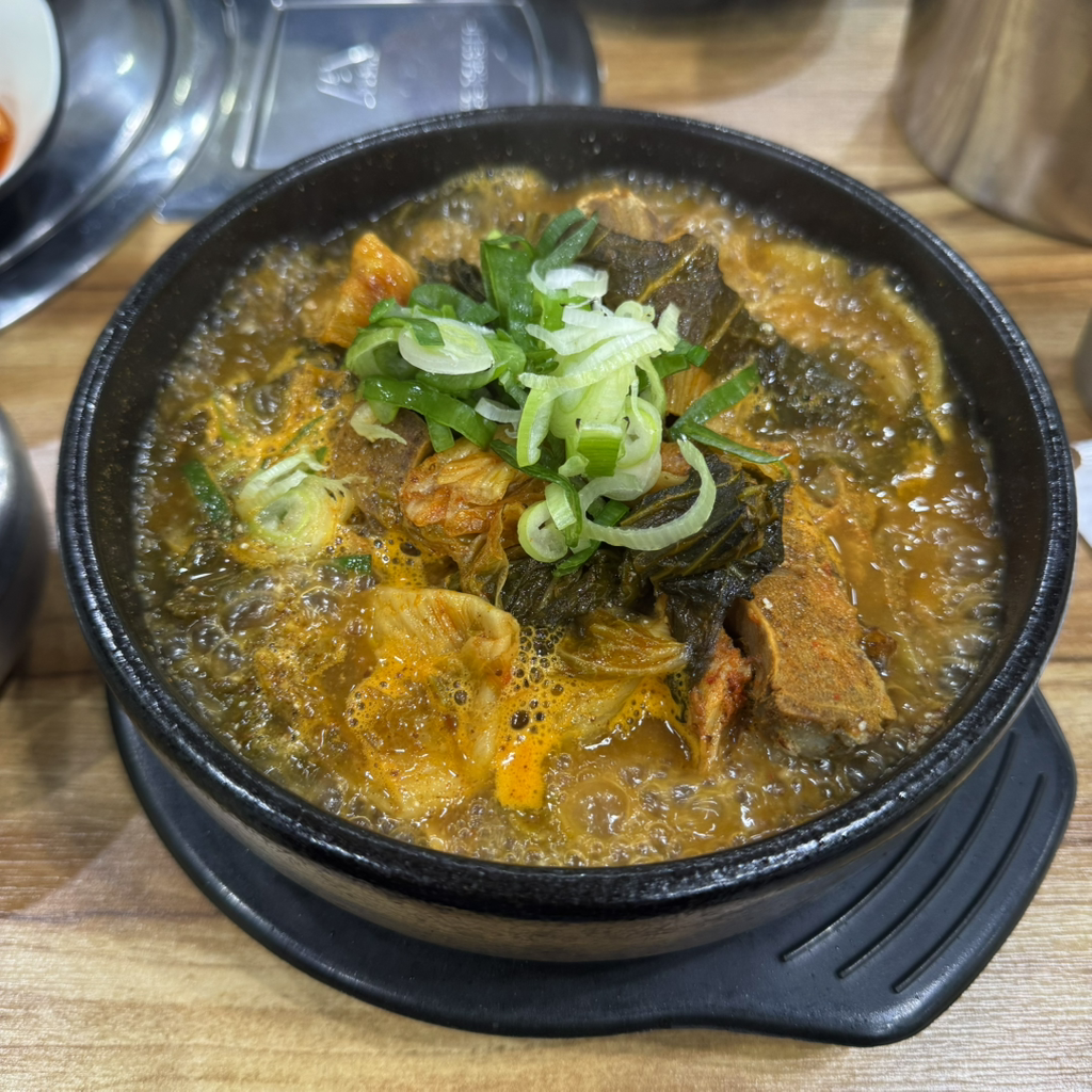 Chamnamugamjatang (참나무감자탕) 3