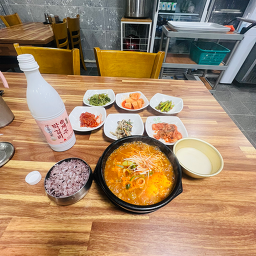 장터밥집 사진 2