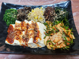 Jongnamsangadeun (종남산가든) 2
