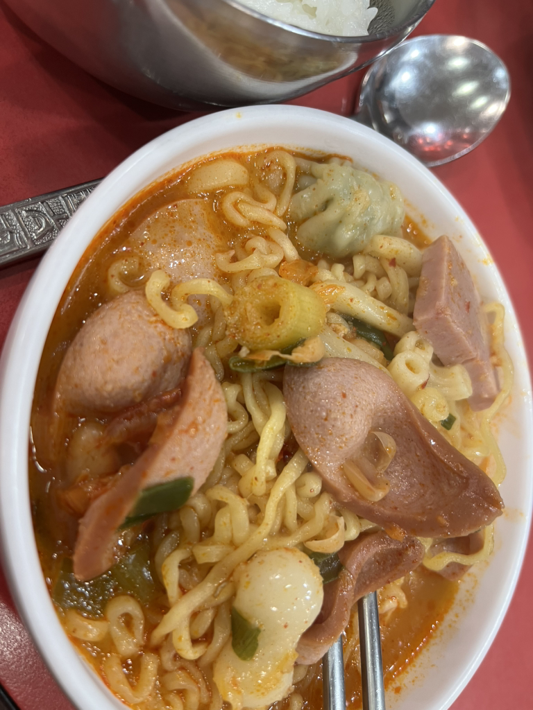 놀부부대찌개 상암1호점 대표 사진