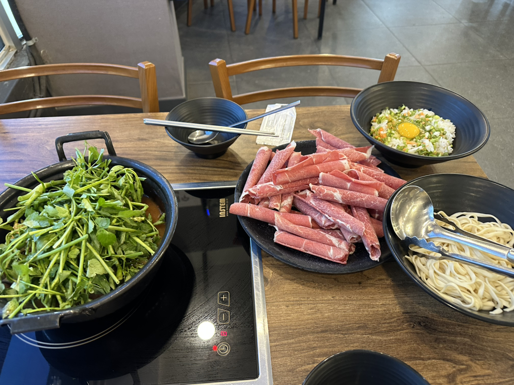 등촌샤브칼국수 서울대입구역점 2