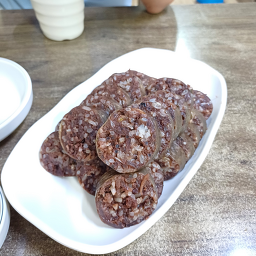 Yangsuninesundaegukbap (양순이네순대국밥) 1