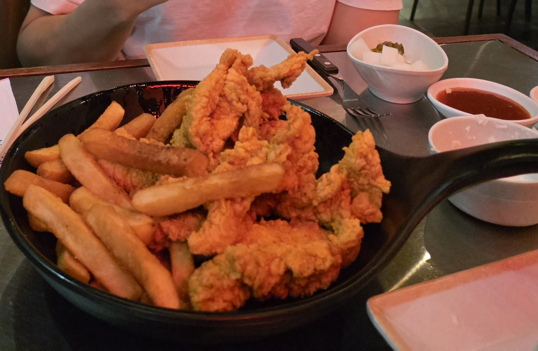 Kkanbuchikin (깐부치킨) 1