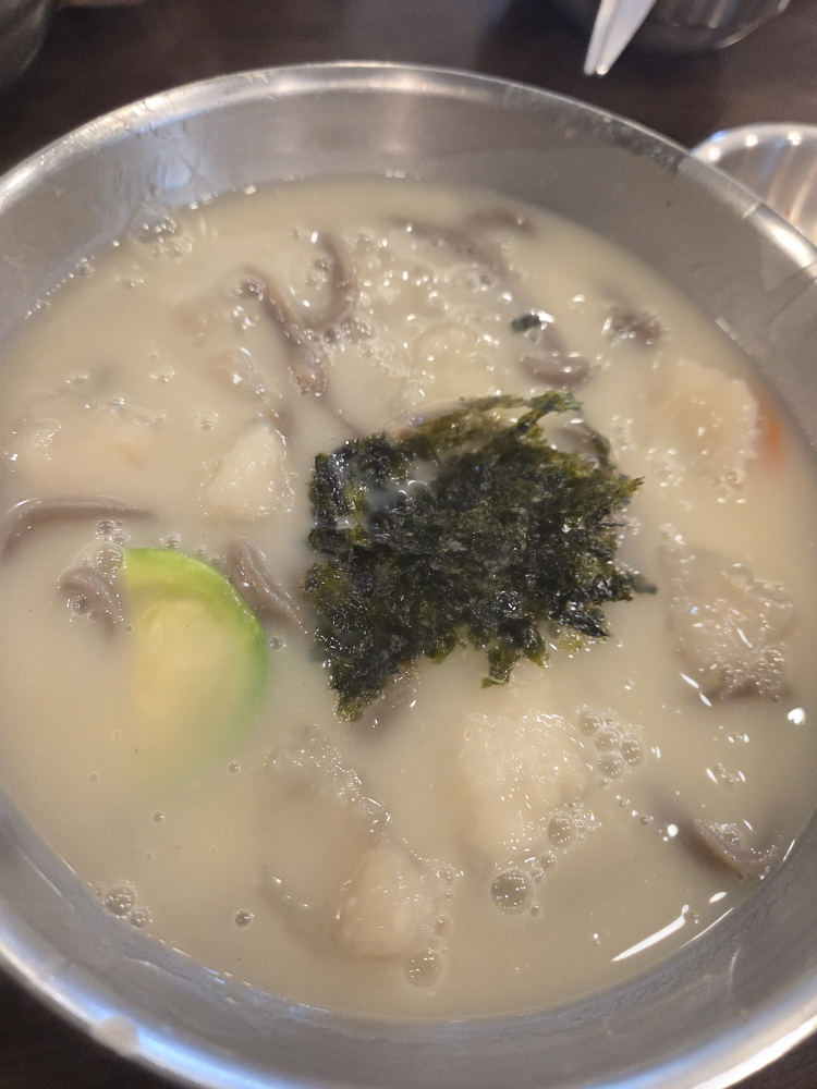 Wonjoongsimimemilkalguksu 4