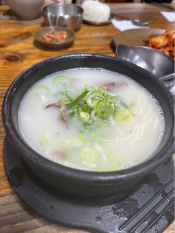 Hongcheonkeunjipgamasotnaengmyeon (홍천큰집가마솥냉면) 3