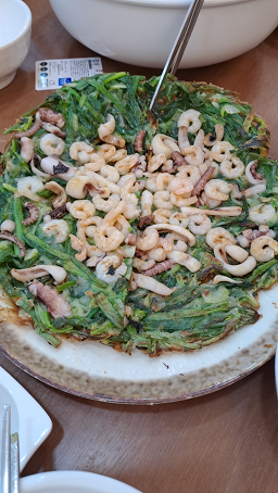 Jodolkalguksu (조돌칼국수) 3