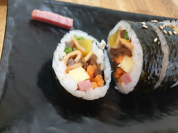 Itaewonwanggimbap (이태원왕김밥) 2