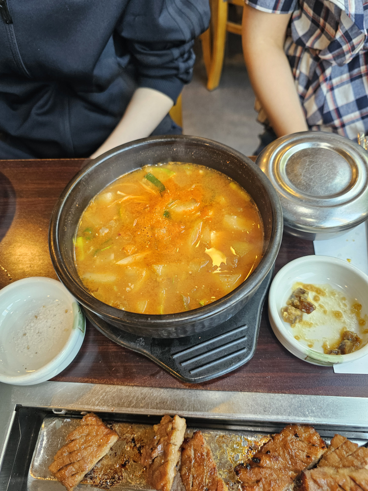 촌장골 1