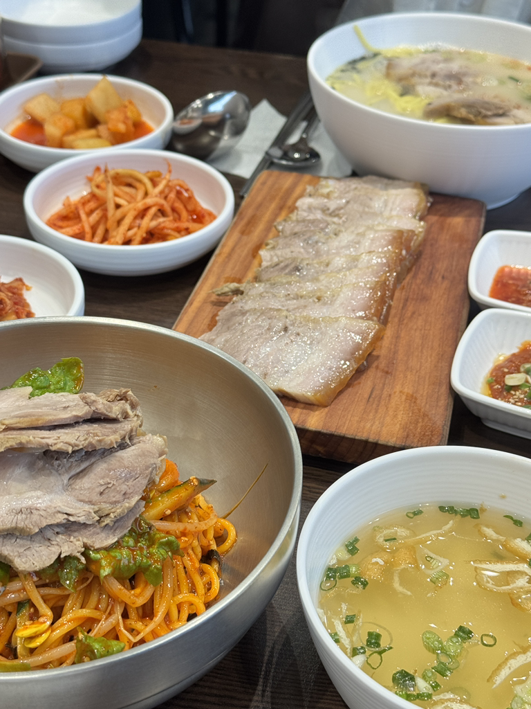 Jamaeguksu (자매국수) 3