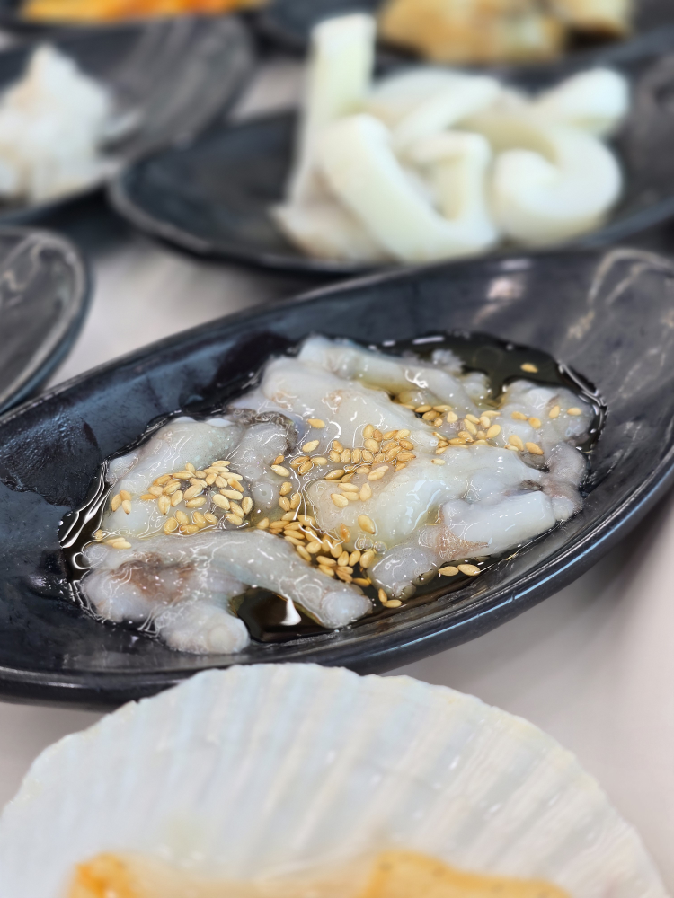 Oepohoetjip (외포횟집) 3