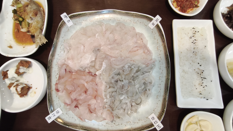 우수미회센타 호텔더본점 대표 사진