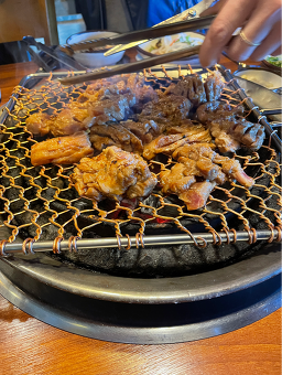 Pureunsolhwarogui (푸른솔화로구이) 1
