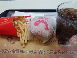 맥도날드 명동점 사진 4