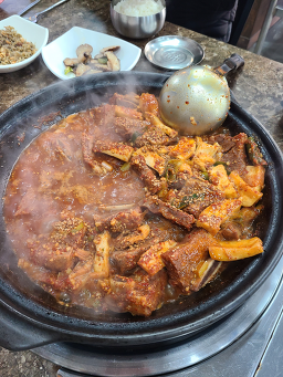 Mijusikdang (미주식당) 1