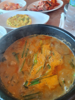 Sansokuijip (산속의집) 1