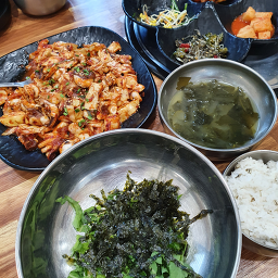 Sutbulguihwaujeong (숯불구이화우정) 3