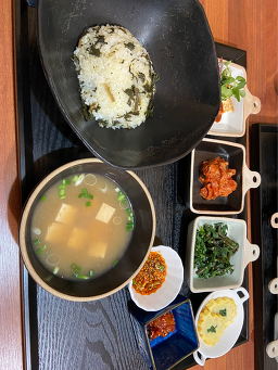 Ppakkeumsari&pudeu (빠끔사리&푸드) 3