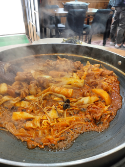 Chuncheondakgalbi (춘천닭갈비) 3