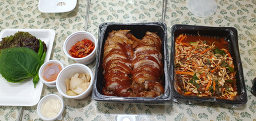 Janghyeonjokbal (장현족발) 1