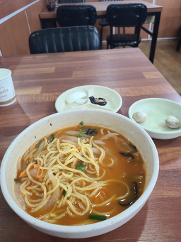 홍신방 1