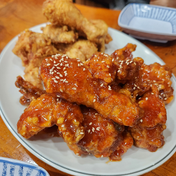 명동치킨 4