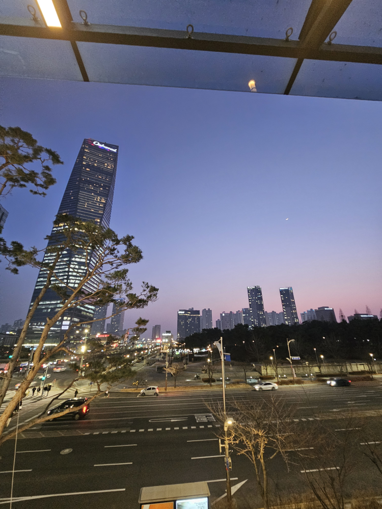 봄베이브로이 송도점 대표 사진