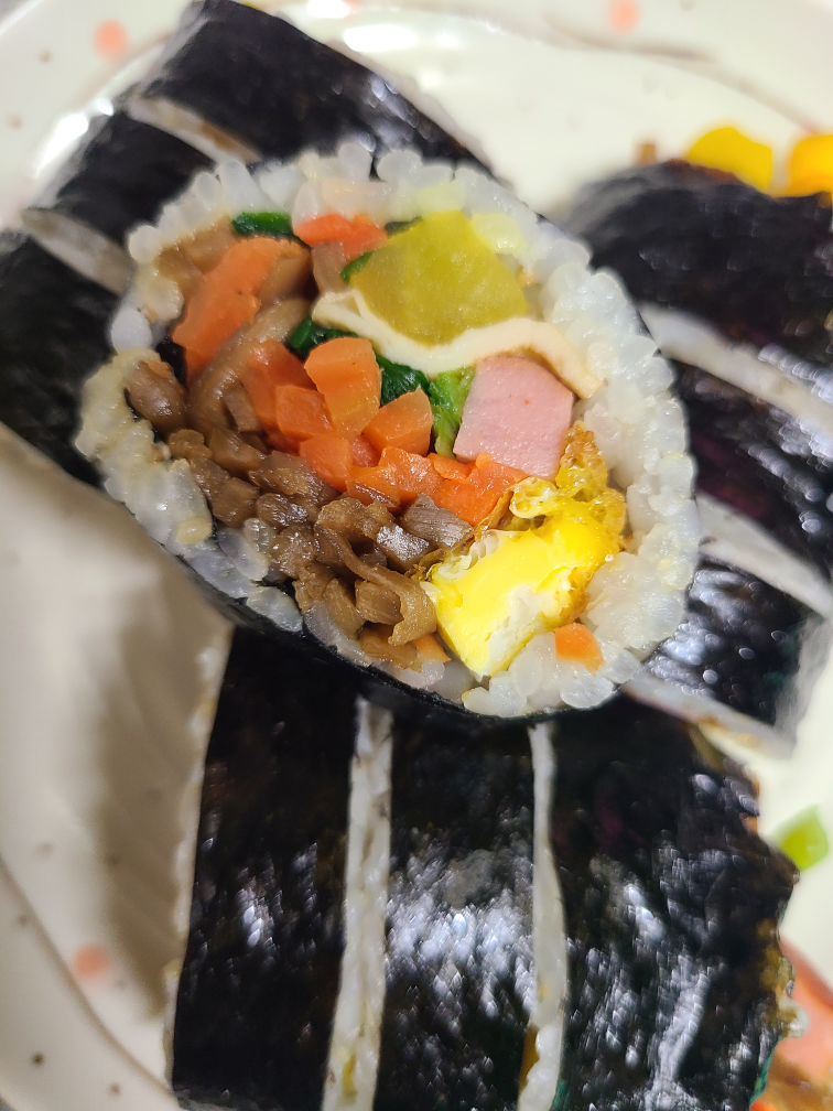 Jingimbap (진김밥) 3