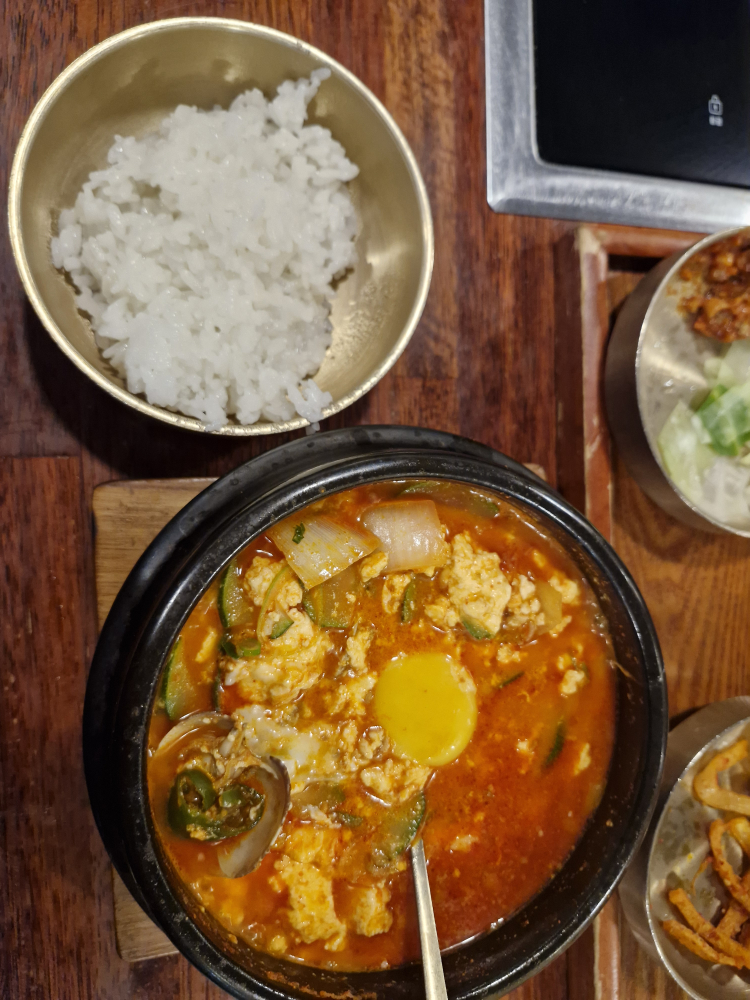 Kongdujubaek bundangjikyeongjeom (콩두주백 분당직영점) 1