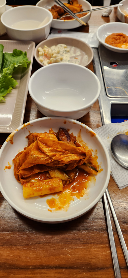 Sotttukkeongchuncheondakgalbi (솥뚜껑춘천닭갈비) 1